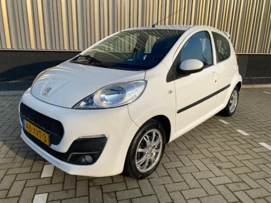 Peugeot 107 1.0 Active (1)