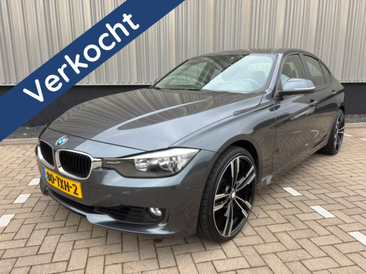 Verkocht BMW 320i High Executive